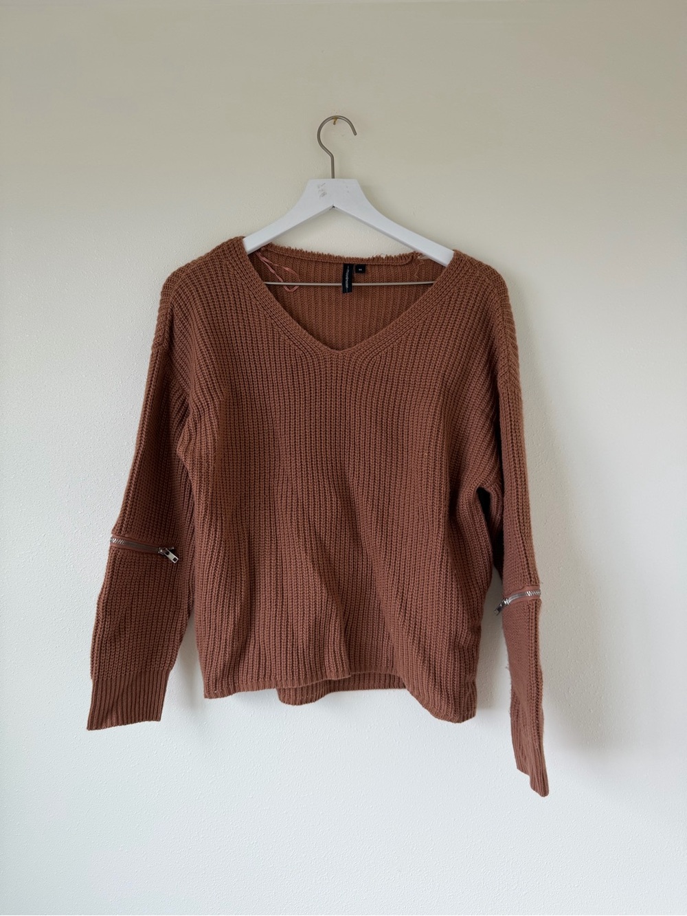Women’s Moon & Madison Zipper Sleeve Sweater Size Medium
